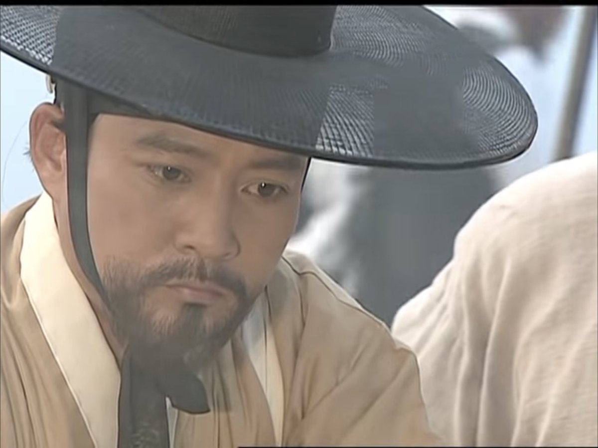 태양인 이제마라는 드라마 있어서 잠깐 봤는데 이거 찐 말총갓 아님…? 옛날엔 소품으로 진짜 갓 쓴거…?Translate post