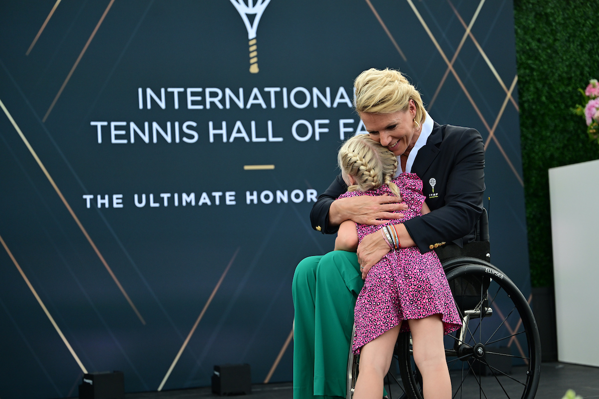 TennisHalloFame's tweet photo. A night we won't soon forget honoring Esther and Rick, alongside friends, family, and supporters 💚✨
#EnshrinementWeekend
📸 @BENSOLOMONPHOTO https://t.co/KlJh0latnW