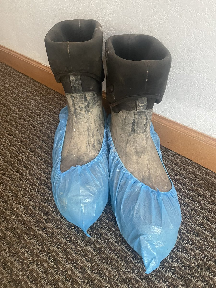 PrairieStylFile's tweet photo. Tell me you’re in #NorthDakota oil country without telling me you’re in North Dakota oil country... #thebakken #presstriplife https://t.co/znPpTvDol2
