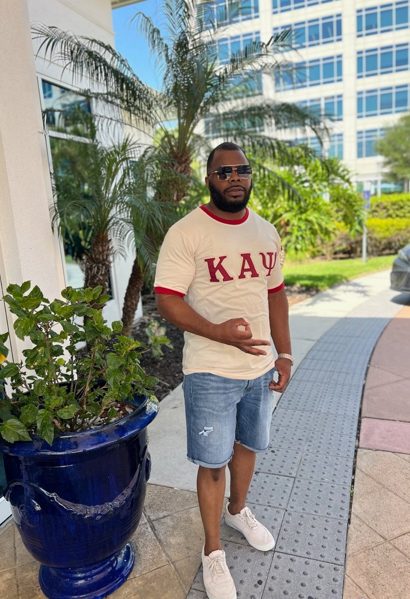 JROMSMITH's tweet photo. Tampa don't owe me nothing. Had an amazing weekend. #KappaConclave https://t.co/YvD074hcFA