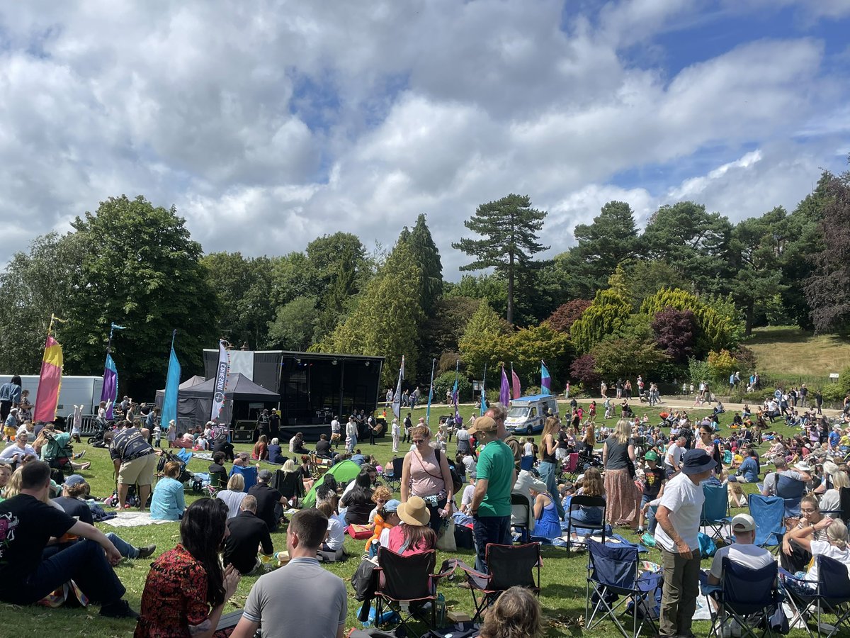 Grumpyoldbookworm (@grumpyoldbookwm) on Twitter photo Glorious sunshine and dancing to Baja Beats in <a href="/FoCGTunWells/">Calverley Grounds TW</a> for the joyous @tunwellsmela Glorious sunshine and dancing to Baja Beats in <a href="/FoCGTunWells/">Calverley Grounds TW</a> for the joyous @tunwellsmela