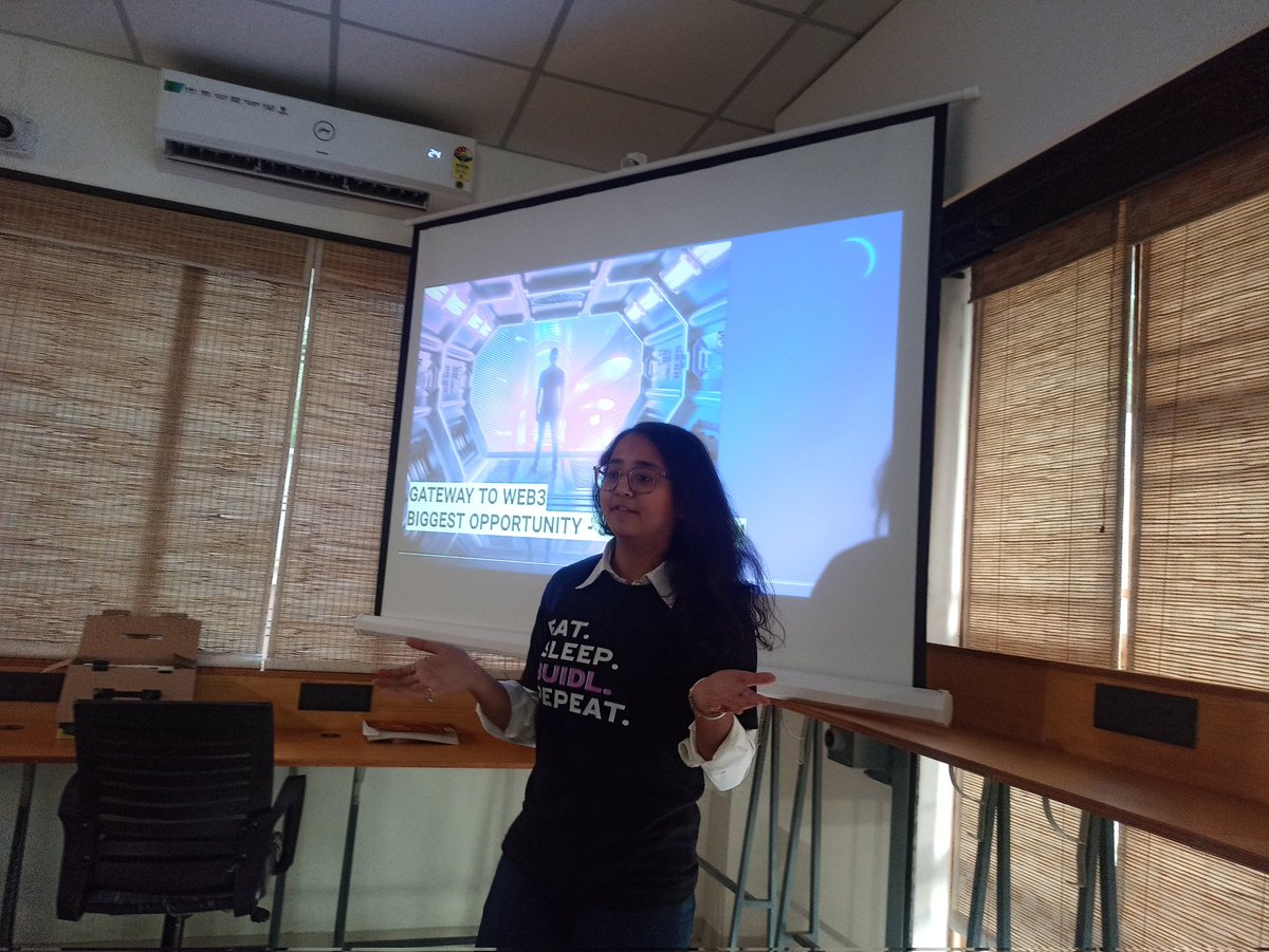 ankitivistic's tweet photo. Attended an amazing #ShardeunWeb3 meet-up today!  Thanks to @anshitaksoni for the warm welcome and insightful conversations. Got to know about #lumosacademy from where I can start learning about the web3 world. 
#ProofOfCommunity
@letsbuildweb3
@lumoslabsHQ https://t.co/Gm6HILbCUa