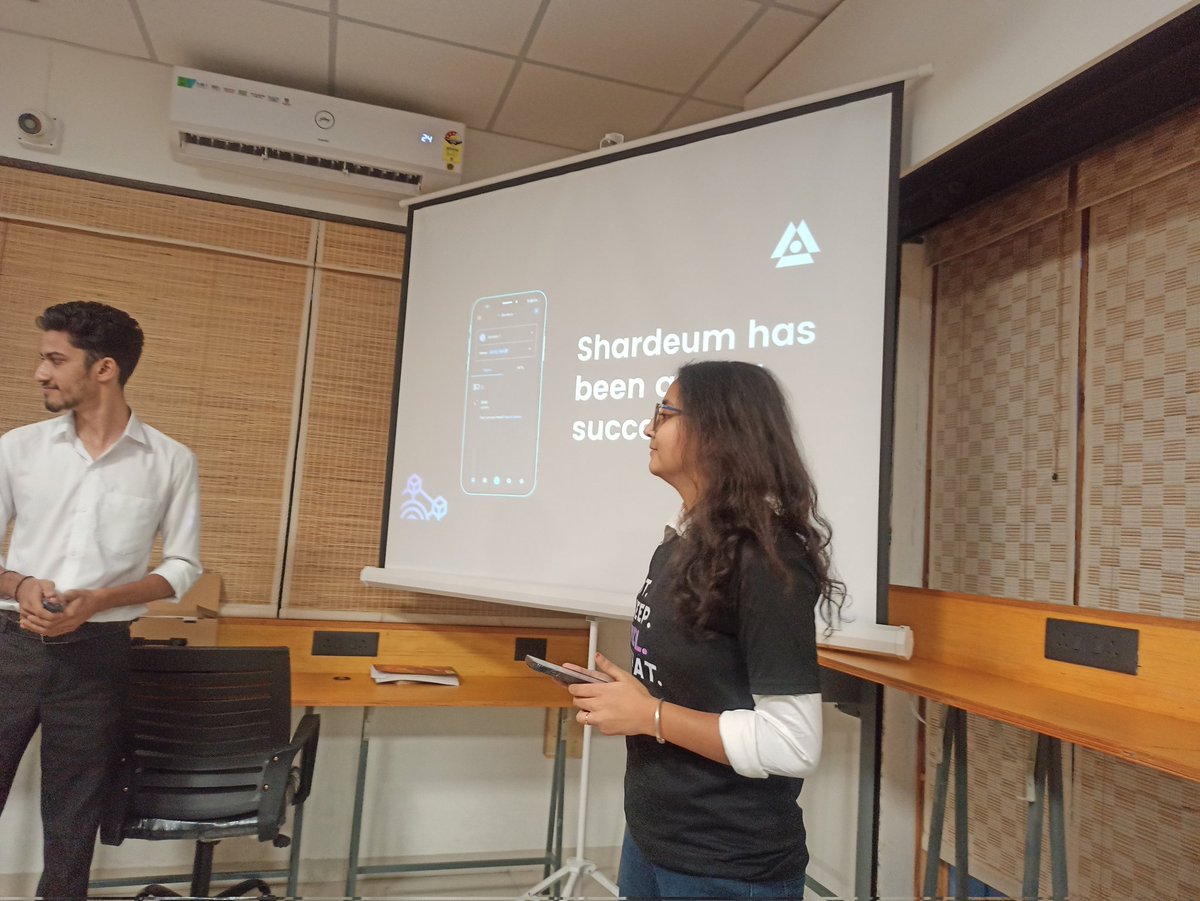 ankitivistic's tweet photo. Attended an amazing #ShardeunWeb3 meet-up today!  Thanks to @anshitaksoni for the warm welcome and insightful conversations. Got to know about #lumosacademy from where I can start learning about the web3 world. 
#ProofOfCommunity
@letsbuildweb3
@lumoslabsHQ https://t.co/Gm6HILbCUa