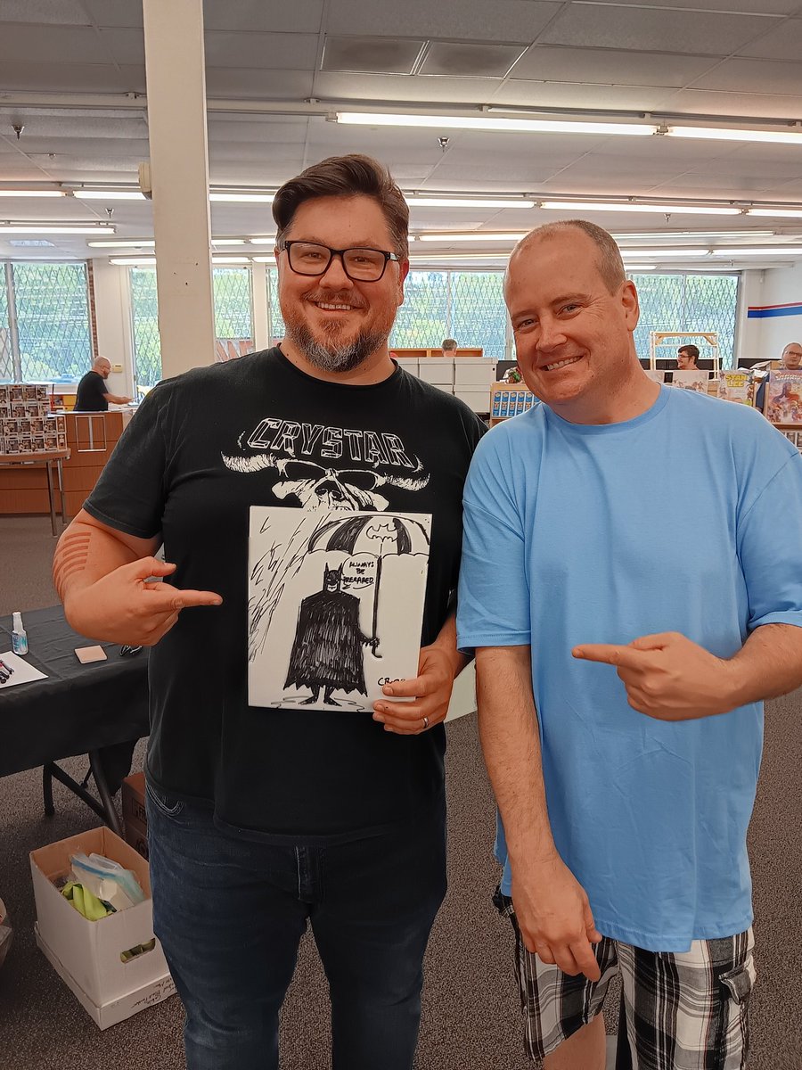 Grace15sa's tweet photo. Shoutout to @chadbowers yesterday at #SoundwaveComics in Summerville, SC for the signing and the #Batman art....enjoyed meeting you, dude....hope to see you someday @SodaCityCon https://t.co/YS585vb72R