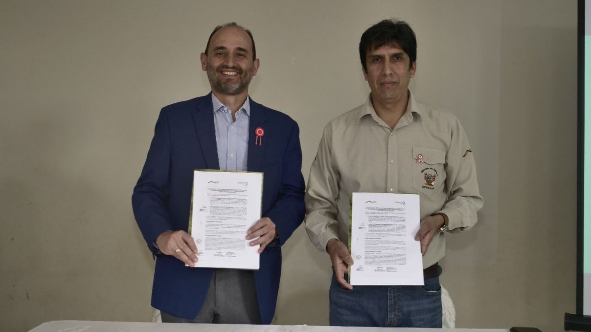 SERNANP's tweet photo. #BuenaNoticia Afianzamos nuestro trabajo por la conservación de nuestras Áreas Naturales Protegidas.
El @SERNANP organismo adscrito al @MinamPeru  acaba de firmar un Convenio Marco de Cooperación Interinstitucional con @cienperu https://t.co/j2lAFT5AZJ