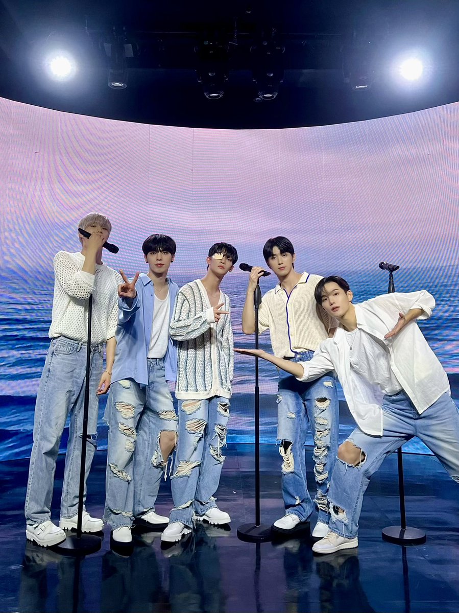 CIX_Official tweet media