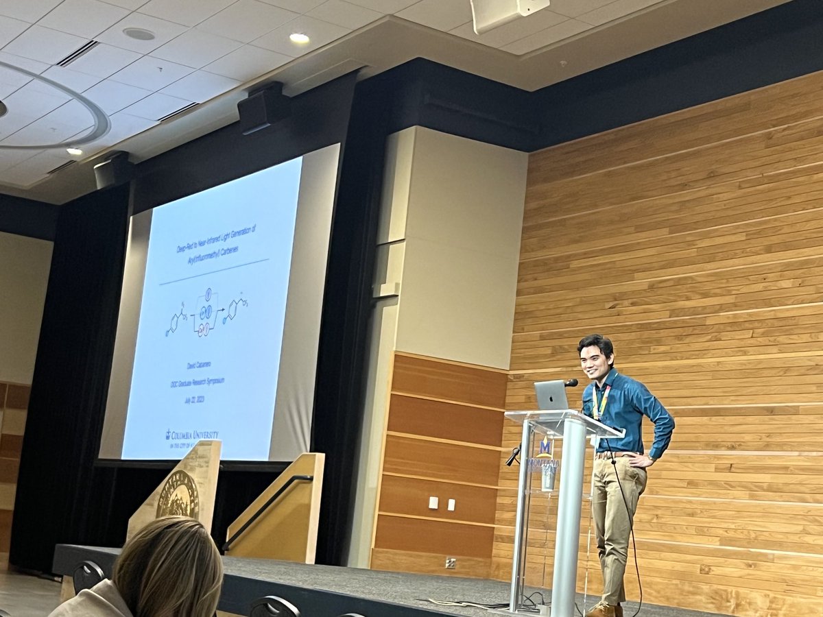 angierangeles's tweet photo. A great way to end day 3 with more amazing student presentations ⁦@ACSorganic⁩ #GRS2023: Hillary Nguyen (Colorado State Univ), Oliver Jackson (Montana State Univ), David Cabanero (Columbia Univ)! ⁦@AndyMcNally367⁩ ⁦@RovisGroup⁩ ⁦@NeufeldtLab⁩ https://t.co/RzUHnc33ja