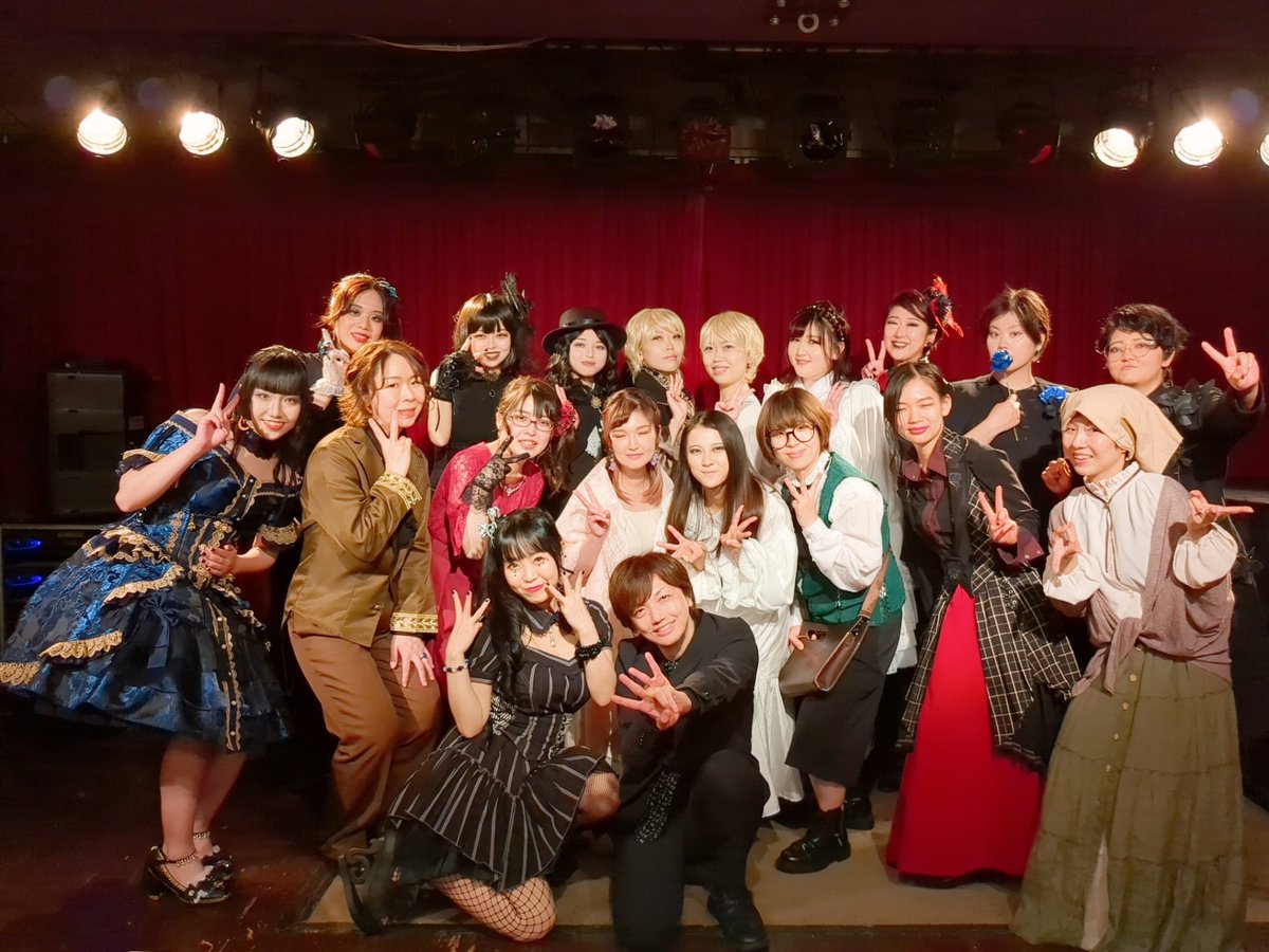 rocks180's tweet photo. 昨日無事TRUMPクラス3期発表会を終えました💐
エツ子先生はもちろん言うまでもなく、私たち全員の個性を活かすアドバイスで支えてくださり。
和田先生の素晴らしい楽曲の力で心強い仲間が集い。
本当に人生のかけがえのないTRUMPクラスの章が生まれました。
ありがとうございました
#TRUMPクラス 最高 https://t.co/FoH6z9HYHN