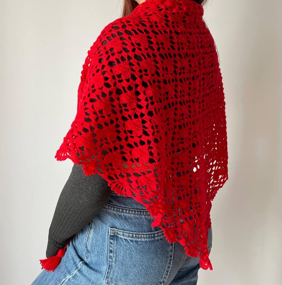 etsy.com/listing/152915…    #Shawls #KnittedShawl #HandMade