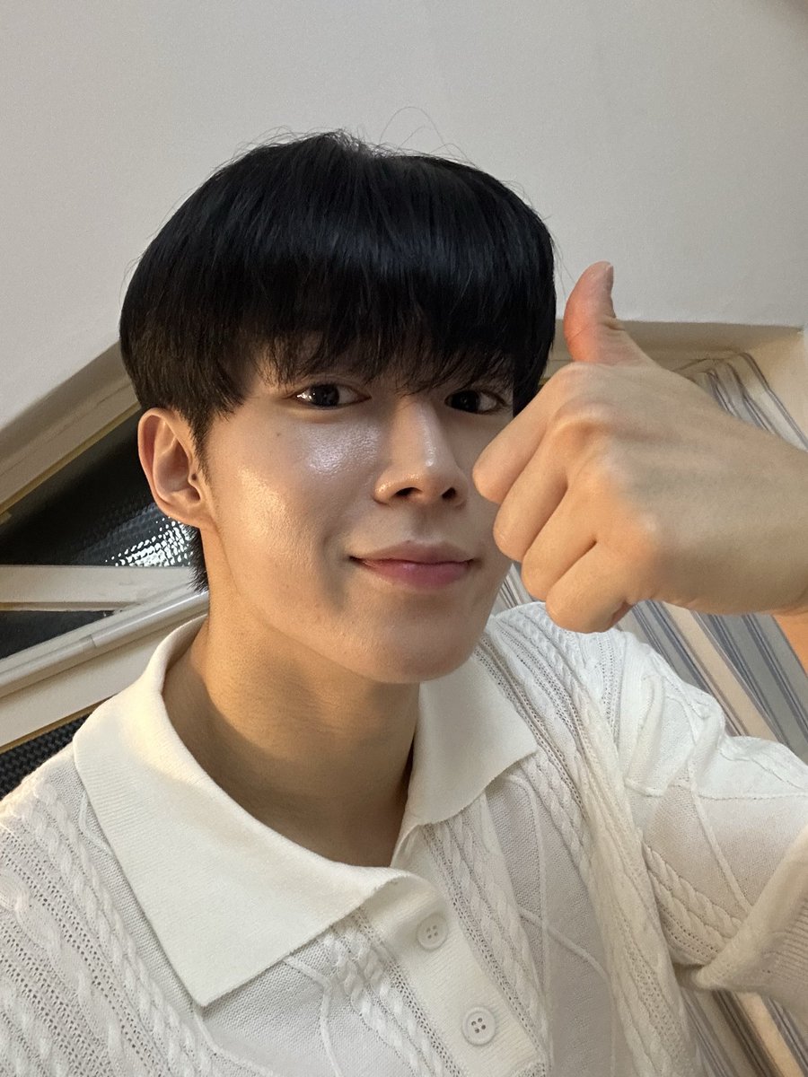 SF9official's tweet photo. 축하��줘서 고마워요:)
#다_원하는대로_이루어질_다원이날
#HAPPYDAWONDAY https://t.co/7uPGRS4ndw