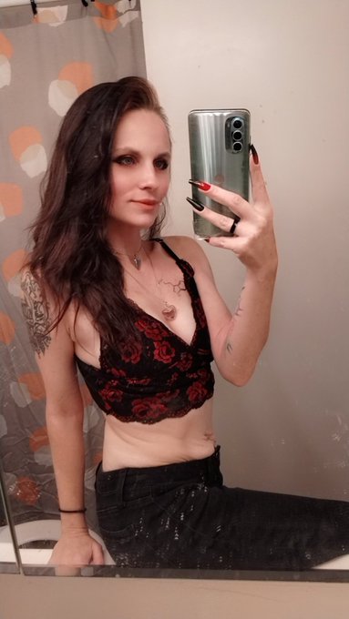 Anyone else feeling a little spicy? #redandblack #iwantclipsmodel #manyvids #cam4 #cherry.tv #tempted<a href="/tag/redandblack"class="tags">#redandblack</a><a href="/tag/allnatural"class="tags"><span>#allnatural</span></a><a href="/tag/cherry"class="tags"><span>#cherry</span></a><a href="/tag/milf"class="tags"><span>#milf</span></a><a href="/tag/manyvids"class="tags"><span>#manyvids</span></a><a href="/tag/cam4"class="tags"><span>#cam4</span></a><a href="/tag/tempted"class="tags"><span>#tempted</span></a>