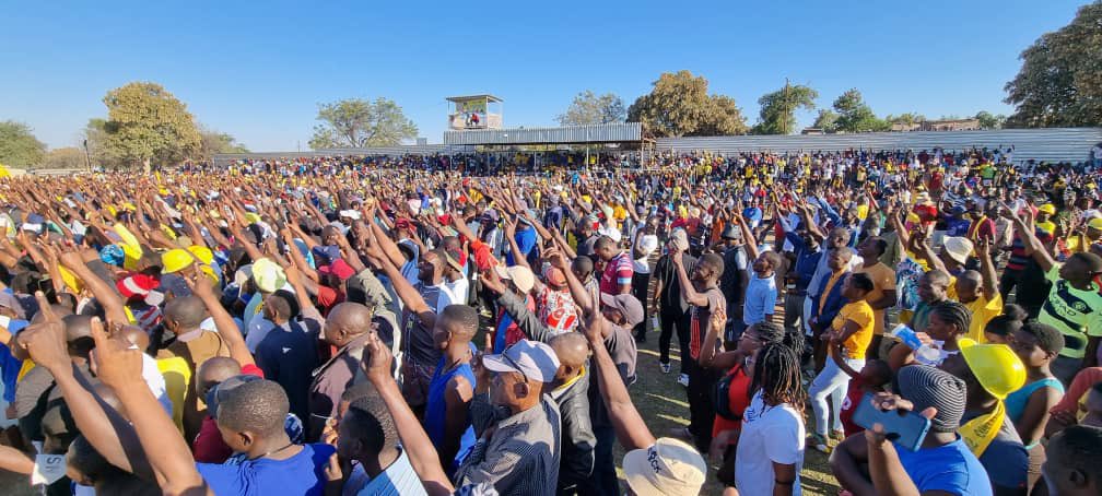 nelsonchamisa's tweet photo. THANK YOU BEITBRIDGE! A NEW GREAT ZIMBABWE LOADING..#ForEveryone https://t.co/K8abKEXRhp