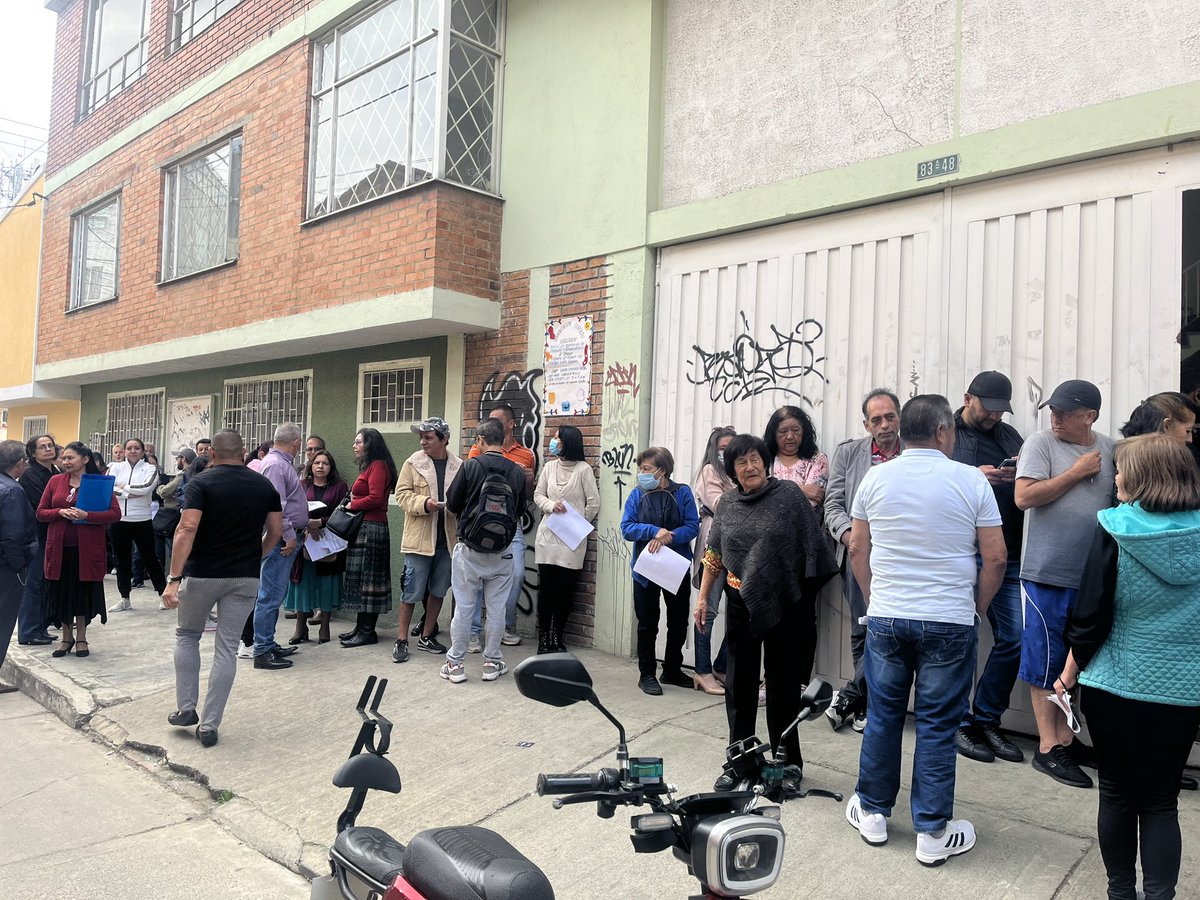 BogotaParticipa's tweet photo. Así avanza la jornada de inscripción excepcional para la reactivación de la Junta de Acción Comunal Los Cerezos en Engativá. 🗳️🗳️ https://t.co/cqpjq0wcah