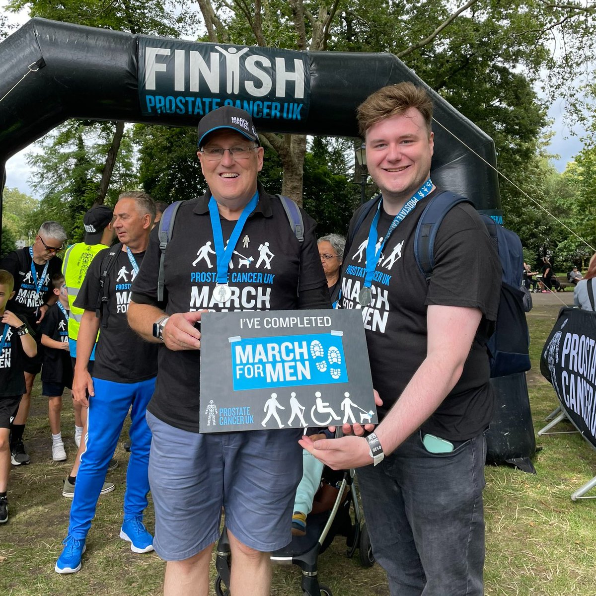 ProstateUK's tweet photo. ☀️ What a day for #MarchForMen!

The sun came out, more than 1,500 of you descended on Battersea Park, and we raised a staggering £233,000 (and counting) to help fund vital prostate cancer research and support. 

Thank you. 💙 https://t.co/AZ02JVBBL0