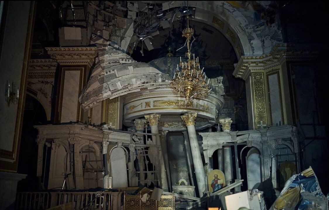 visegrad24's tweet photo. Russia destroyed the oldest church in Odesa, the Transfiguration Orthodox Cathedral, a protected UNESCO World Heritage site, in a missile strike last night.

Apart from killing people, the Russians are also destroying object of Christian cultural heritage. https://t.co/op4ZRVNjyQ