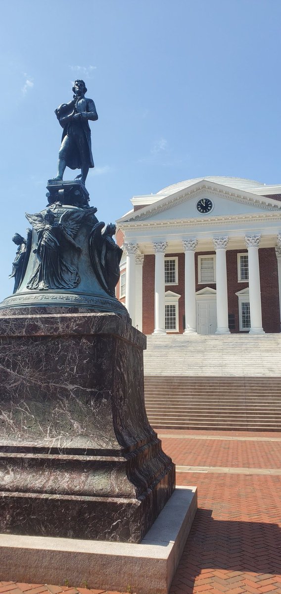 University of Virginia Rotunda.  Thomas Jefferson statue. https://t.co/Vjzjt5DKK9