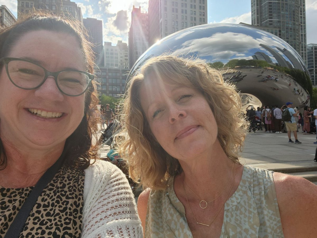 After years of connecting our students via Zoom, we meet in person!  
Canada ❤️ United States 
<a href="/FulbrightTeach/">Fulbright Teacher Exchanges</a> <a href="/IREXintl/">TEAM ALFA SEC</a> <a href="/PikeSchools/">Pike Twnshp Schools</a> <a href="/ECES_Pike/">Eagle Creek Elem</a>