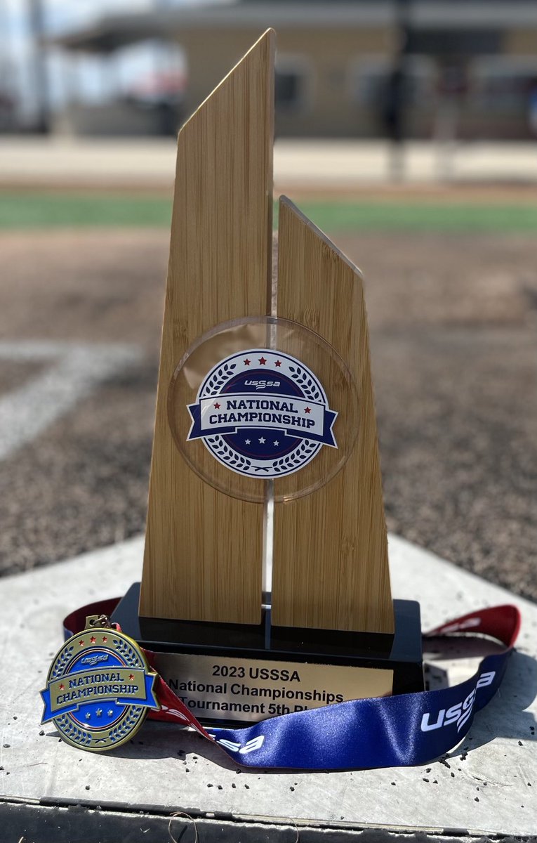 Maliawelch18's tweet photo. We ended the season with 5th out of 38 teams at nationals! I’m so proud of what we accomplished this season! I can’t wait for next season! 

#sophomore #varsity #softball #grad2026 #SVRRetweets #TopPreps #Los_stuff #D1uncommitted #legacylegendsS1 #ExtraInningSB https://t.co/uj5yCEtJy2