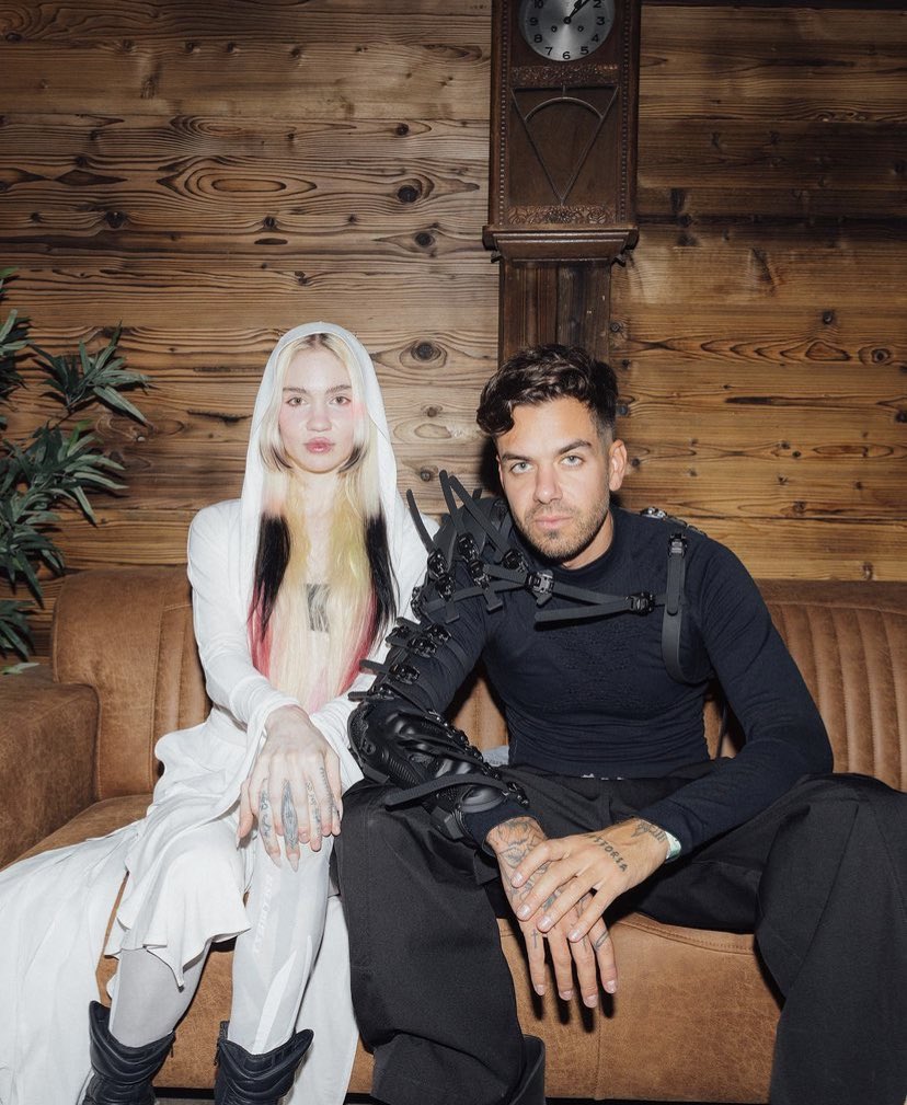grimesfeed's tweet photo. GRIMES x ANYMA https://t.co/AsV2USaM59