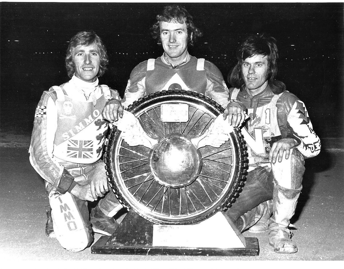 Upright Speedway tweet media