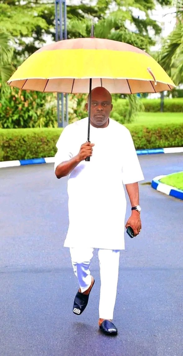 micah_egele's tweet image. A SiMple Governor

#TheWorkingSim , H.E Sir @SimFubaraKSC, The Reliable Governor of Rivers State.