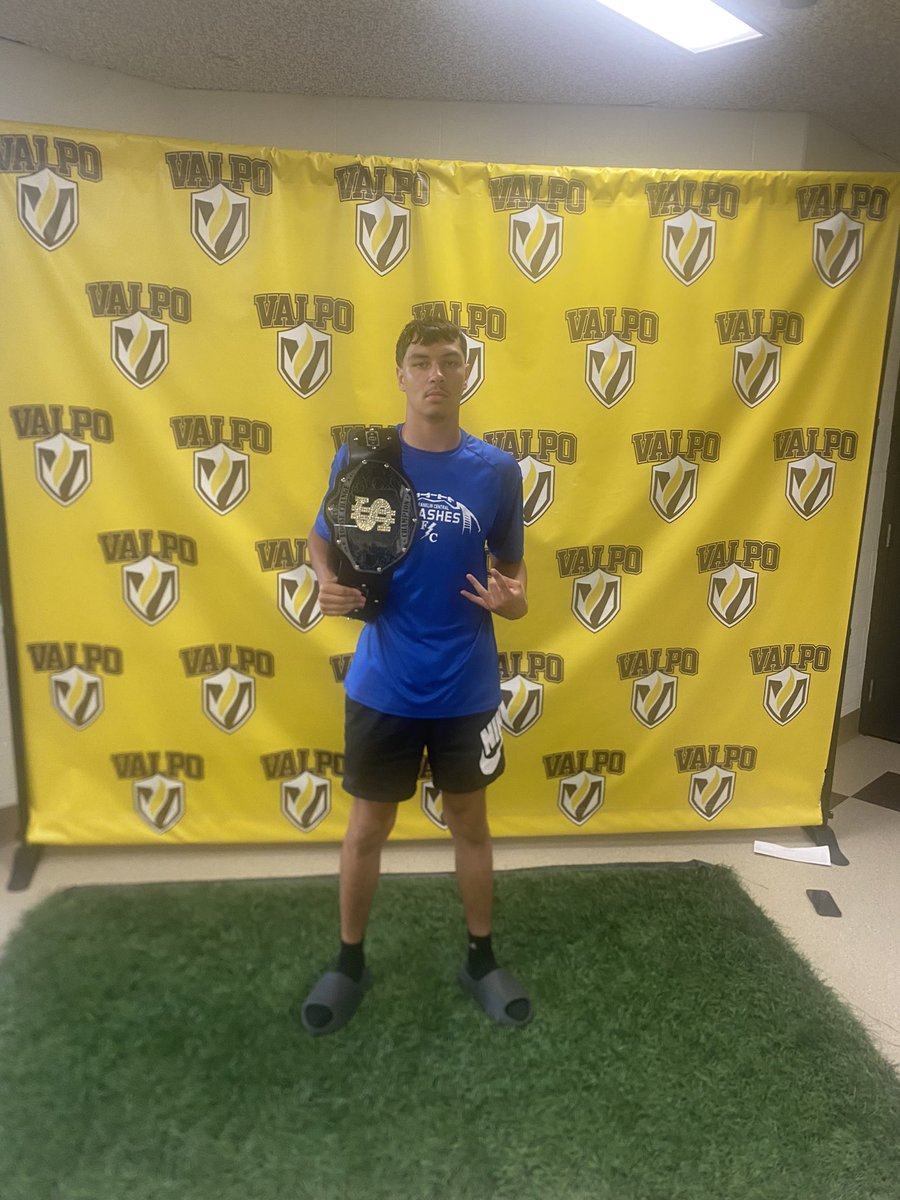 Had a greet time today at the Valpo Attitude Camp , Amazing Facility and staff , will definitely be back.

<a href="/valpoufootball/">Valpo Football</a> <a href="/Coach_RJG/">RJ Ghilarducci</a> 
<a href="/FCFlashesFB/">FC Flashes Football</a> <a href="/Coach_West90/">Jayson West</a>