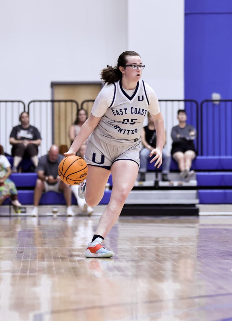 Casey is killing out here at National Championships‼️ Being able to play inside and be a bully down in the post and also stepping out to the 3 point line and knocking down multiple 3 pointers.
