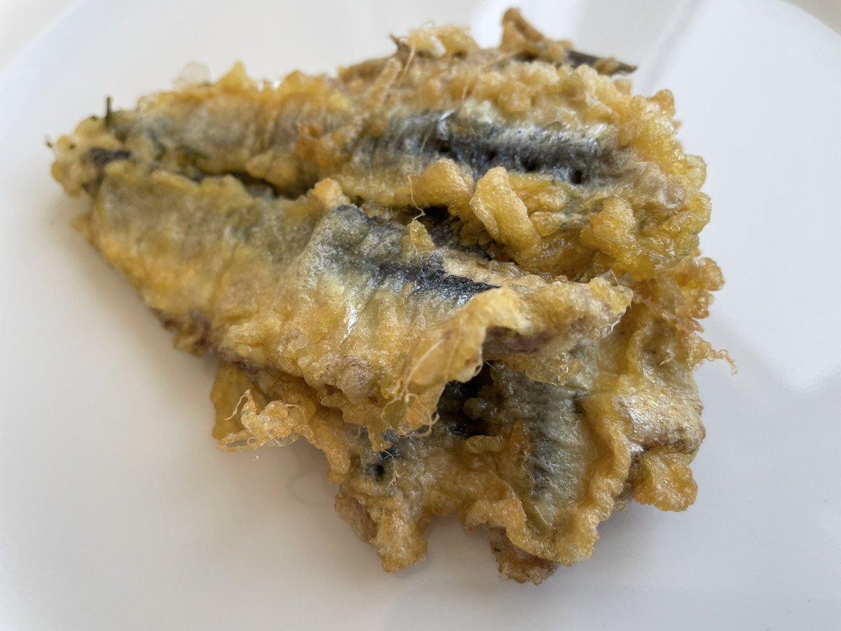 Siempre es un sitio fijo en mis visitas veraniegas,<a href="/JoseinHotel/">Josein Hotel Restaurante</a> con unos platos tradicionales muy bien elaborados donde reinan unos Calamares en su Tinta con salsa que crea adiccion, cosa nada facil de encontrar;unos Callos de verdadero concurso y unas frituras muy cuidadas