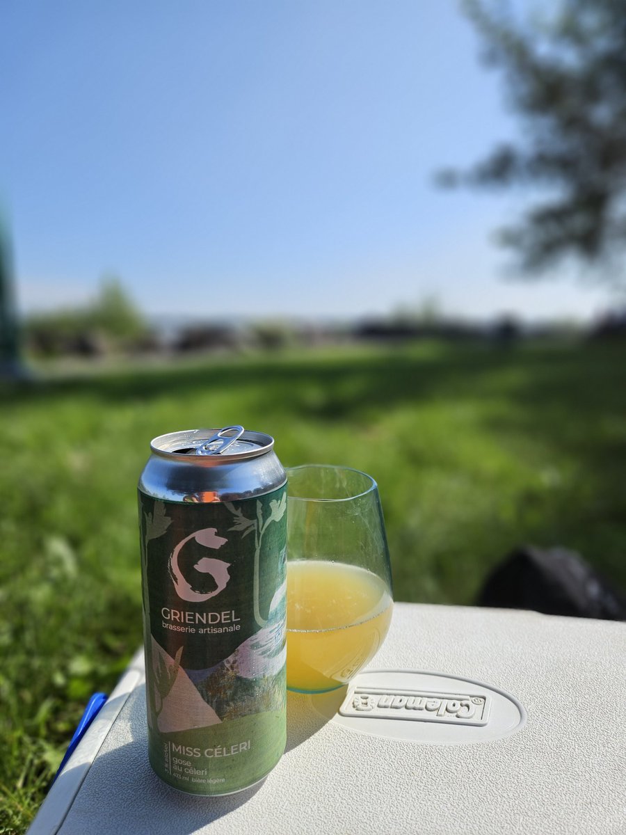 JoceArch's tweet photo. Coup de coeur! Miss Céleri de Griendel à #Québec.

Petit arrêt sur le bord de l'eau à #TroisRivières
#Microbrasserie 

#AchatLocalQVI
🥰 3R https://t.co/2QB6KcGi8J