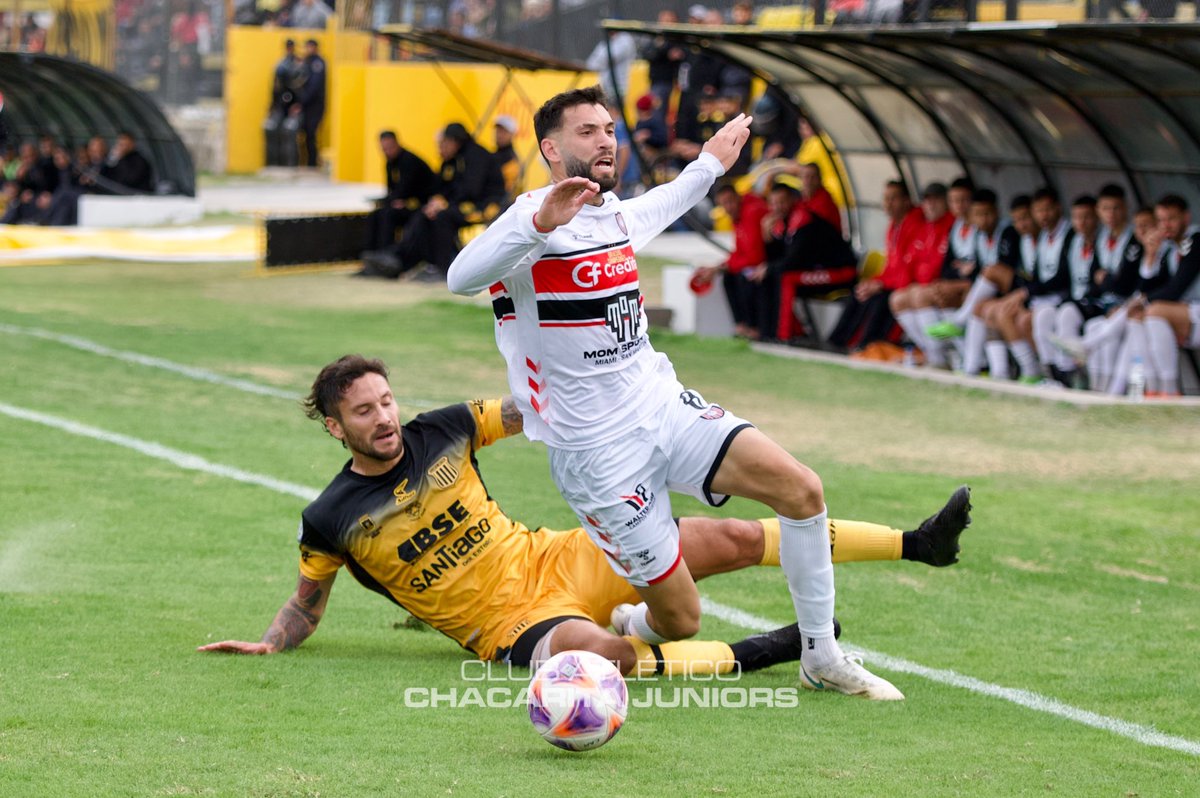 ChacaOficial's tweet photo. GAAANOOOOOO CHACAAAAAAA VAAAAAAMOOOSSSS AAAAAAAAAAAAAAAA 🇾🇪🇾🇪🇾🇪🇾🇪🇾🇪🇾🇪🇾🇪🇾🇪🇾🇪🇾🇪🇾🇪🇾🇪🇾🇪🇾🇪

#Mitre 1-2 #Chacarita

⚽️ Juan Cruz Gonzalez 
⚽️ Luciano Gimenez 

#VamosChaca🔴⚪️⚫️ https://t.co/Z7ECdA2F3D
