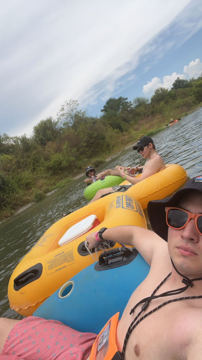 AviatorRL's tweet image. River