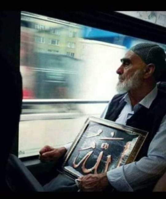 لا تَعصي الله من أجلِ مَنْ أحبَبت ..
فقلبُ مَنْ أحبَبَت بيد مَنْ قد عَصيّت ..
فالله أحن من ألف كتف ٍ .. وألف سَنَد ٍ .. 
والله يَبقى حَيثُ لايَبقى أحد ..
فكنْ لله كما يُريد . يَكنْ لكَ فوقَ ما تُريد .."