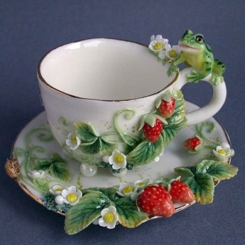 SoftnessDaily's tweet photo. fairy teacup 🎀 https://t.co/cuhZHFxr38