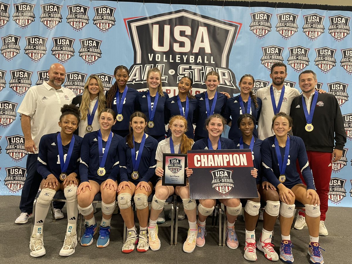 GreatLakesVB's tweet photo. ๐USA ALL-STAR CHAMPIONS๐
The girls U15 team won the championship of the 15 National division over Iowa Girls U15 Red! 3-1 (25-18,24-26,25-14,25-19)
Way to go girls! ๐ฅ
All Tournament Team:
Brooklynne Brass
Cassidy Cage
Haley Burgdorf
Ellie Stiernagle (MVP) https://t.co/TuzedLPX9r