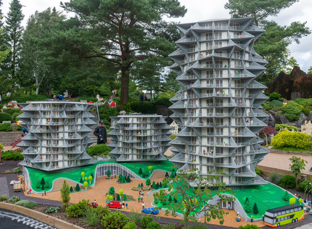 DorteHedengran's tweet photo. The Cactus Towers in Legoland 🌵

#Denmark #SonyAlpha #streetphotography #July23th #SundayVibes #SundayMood #Sunday #saturdayfun #urban #lego

📸Dorte Hedengran https://t.co/XOyY1sBTkg