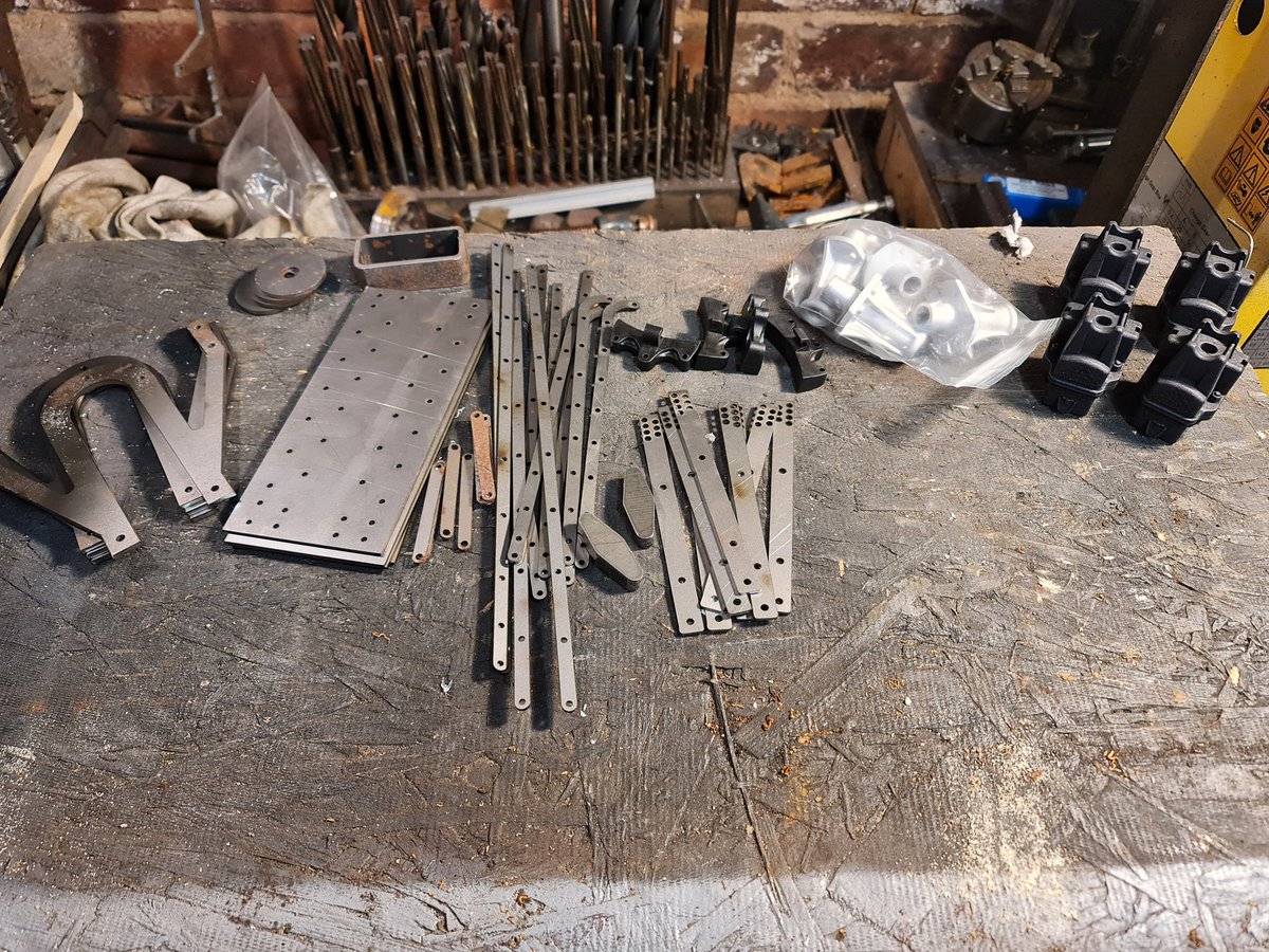 MmWagonworks's tweet image. And so it begins, another wagon being started, this time a 8 plank RCH private owner wagon. #scalewagons #modelengineering #gardenrailways #makemagichappen