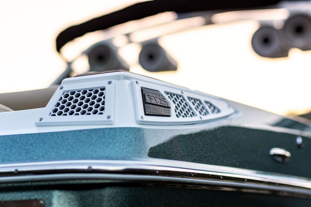 CenturionBoats's tweet photo. We have a nickname for the available RAMFILL² ballast system. We call it the “Baller.” It’s a nearly maintenance free system that offers 2800 POUNDS+ of ballast capacity that fills in 90 seconds.
#centurionboats #fi25 #wakeboat #wakeboats https://t.co/tycbHMElhf