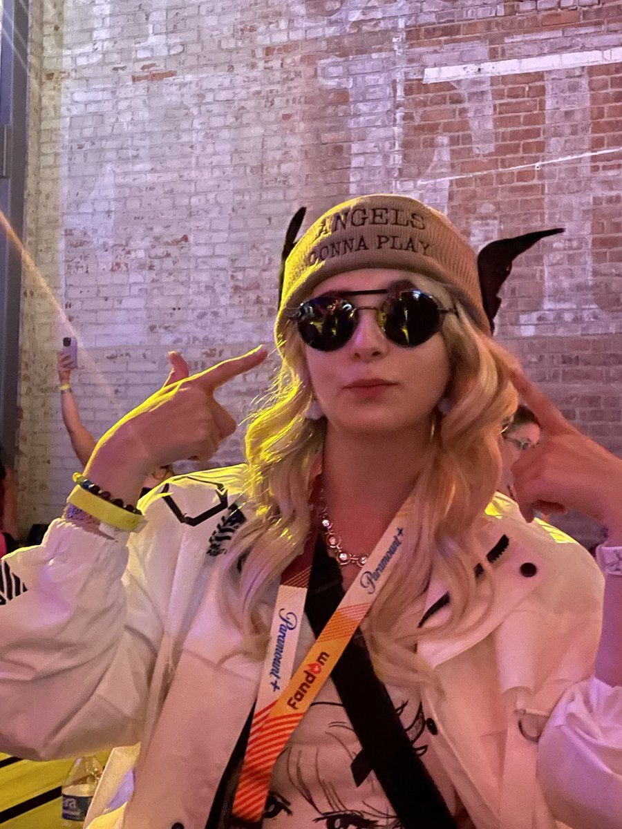 These lucky fans cracked the case and walked away with these amazing prizes at our #GoodOmensSDCC event! 🕵🏼‍♂️