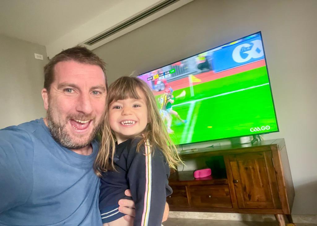 eoinbennis's tweet photo. Up for the game here in São Paulo 🇧🇷 thanks to @GAAGO … incredible hurling from Limerick at the start of great week of Gaelic games 🇮🇪🌎  @GAAworldgames #4inarow #LimerickAbú @LimerickCLG #thegreatestshowintown https://t.co/2KbA05BZSf