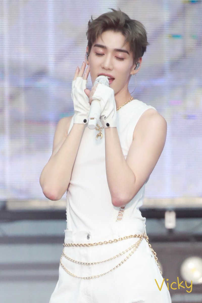 ` 마 크 잭 슨 . tweet media