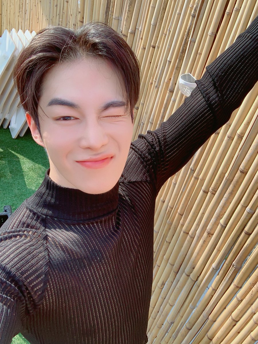 such a ray of sunshine ☀️

#SF9 #에스에프나인 #DAWON #다원