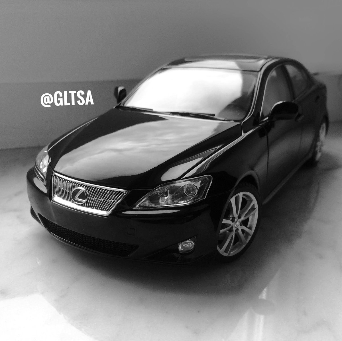 GLTSA's tweet photo. كلما ترددت في الاقتناء مبكراً، كلما كلفك المجسم أكثر
.
.
#gltsa #gltsalexus #lexusis #مجسمات_للبيع #مجسمات_سيارات_للبيع https://t.co/gh2Vnk7NFZ