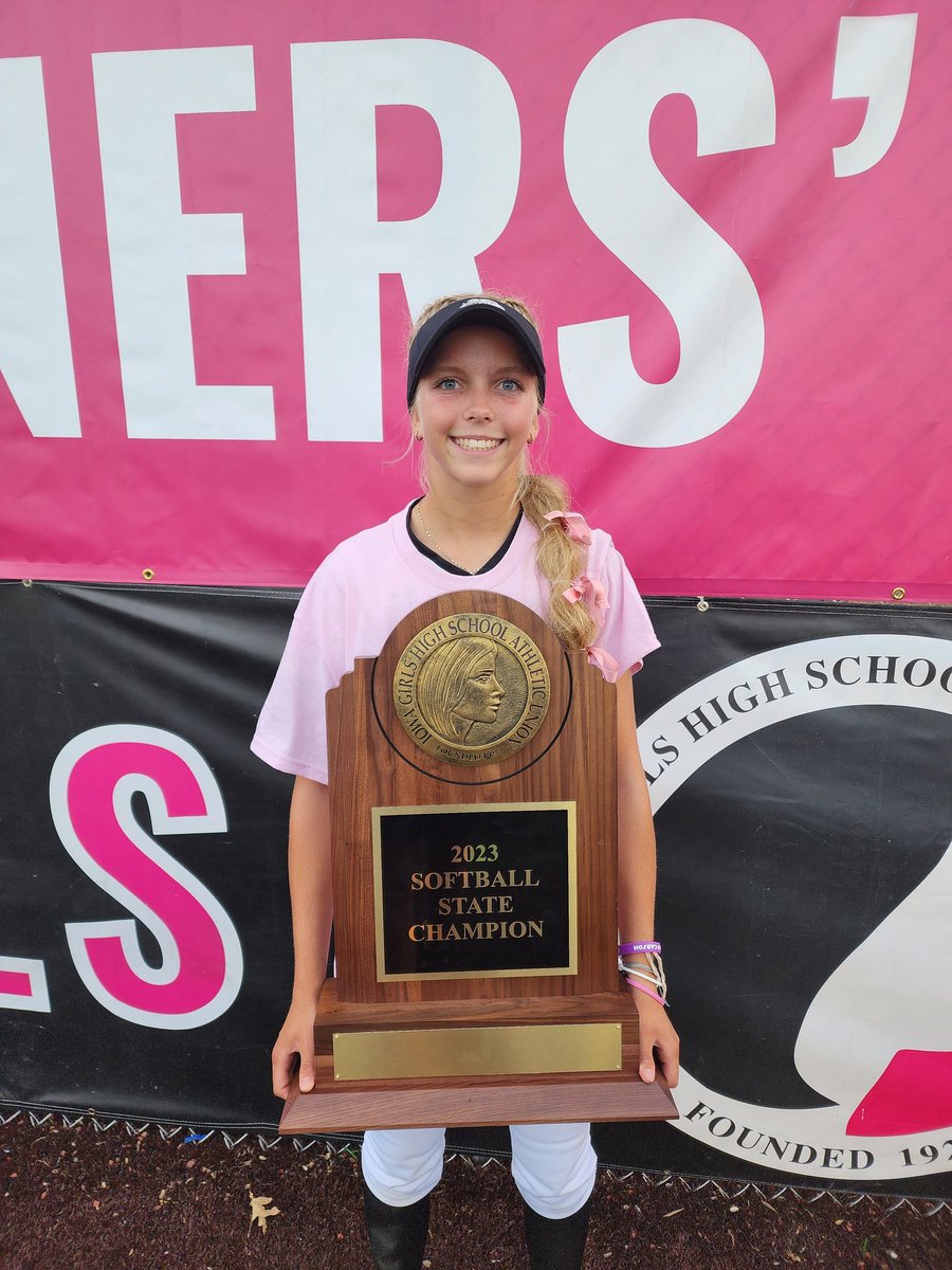 lauren_sandholm's tweet photo. 2023 Class 5A State Champions!
Incredible experience at the State Tournament this past week. Huge fan support. Unforgettable moments with this team. Thankful for the opportunity to play on this stage! An absolute dream come true. #getrad @ACHSJagSB @IGHSAU https://t.co/b31vJ0jsy6