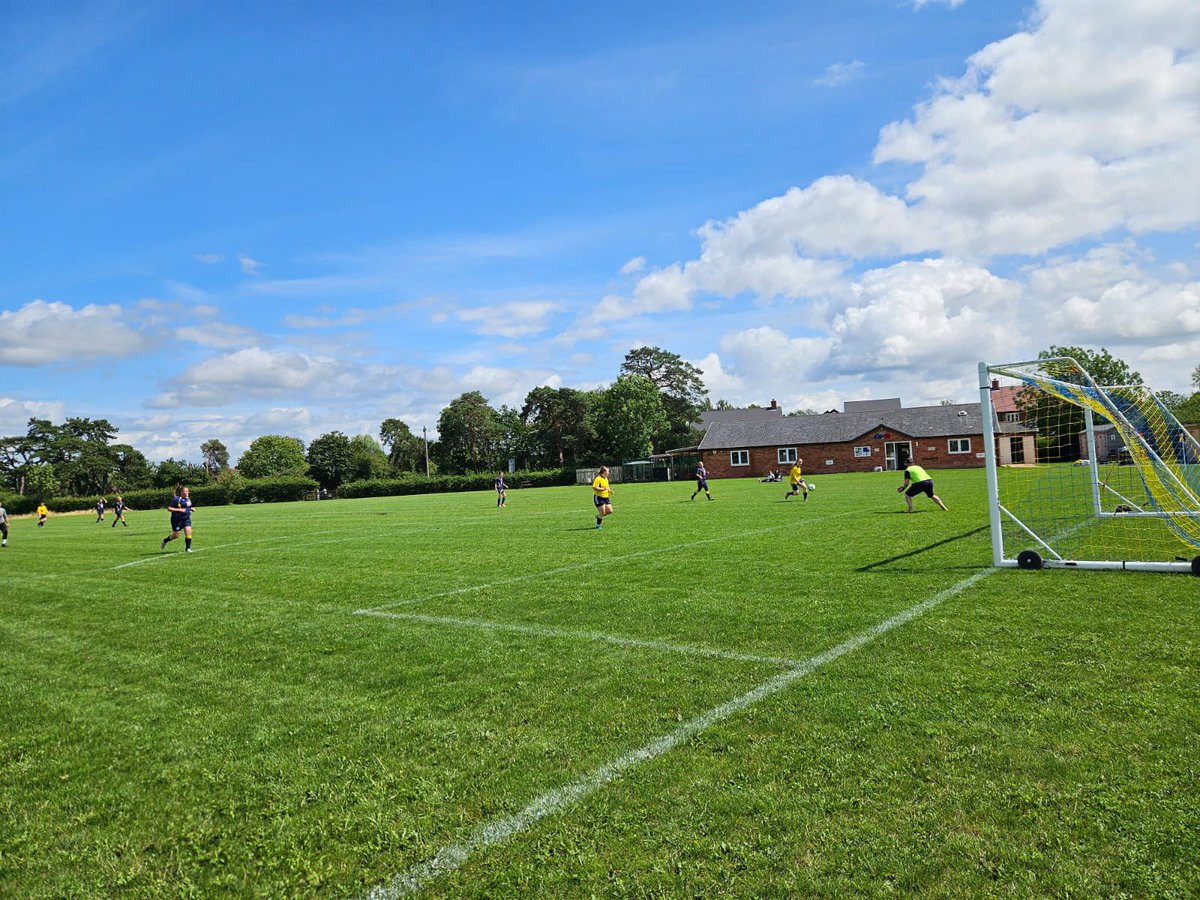 **Pre Season** great in-house friendly held today for our Welland Ladies to kick start the pre season - A lot of fun by all and a good win for the blues, 4-3 at full time with the yellows scoring 3 goals in that last 15 minutes ⚽️💙💛