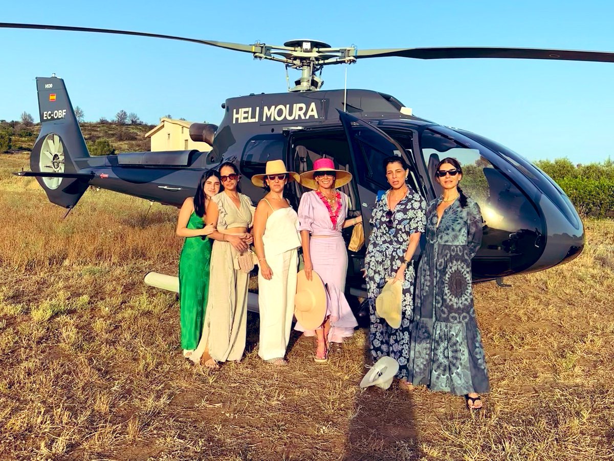 RicardoBSalinas's tweet photo. Las señoras se llevaron el helicóptero y se fueron a visitar Matera, Italia. Aquí nos dejaron en el barco 😒, ¿será prudente armar una carnita asada, ustedes como ven? 🤔😂😌 https://t.co/8PUAWKE2N6