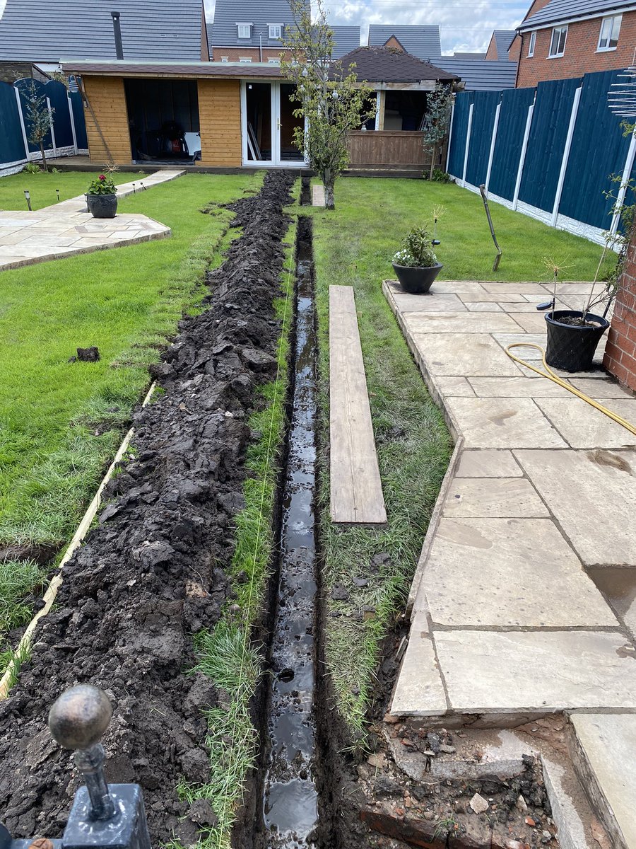 Little land drainage job 👍💧no more flooding 😁