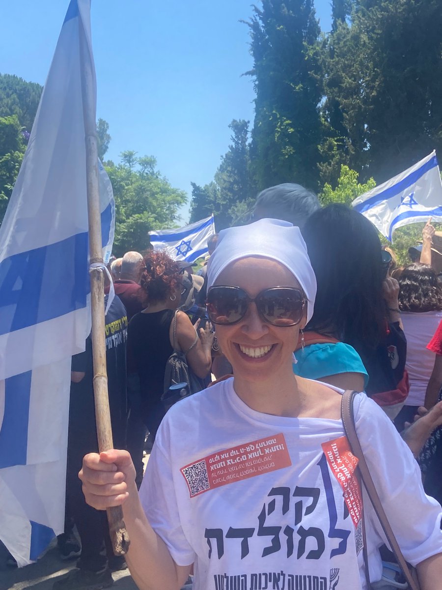 Florentin lab (@anatflorentin) on Twitter photo The Heat is brutal and so is our government, but none seem to stop us. No academia without democracy💪🏽 <a href="/HebrewU_heb/">האוניברסיטה העברית בירושלים</a> <a href="/Hujimed/">Faculty of Medicine - The Hebrew University</a> The Heat is brutal and so is our government, but none seem to stop us. No academia without democracy💪🏽 <a href="/HebrewU_heb/">האוניברסיטה העברית בירושלים</a> <a href="/Hujimed/">Faculty of Medicine - The Hebrew University</a>