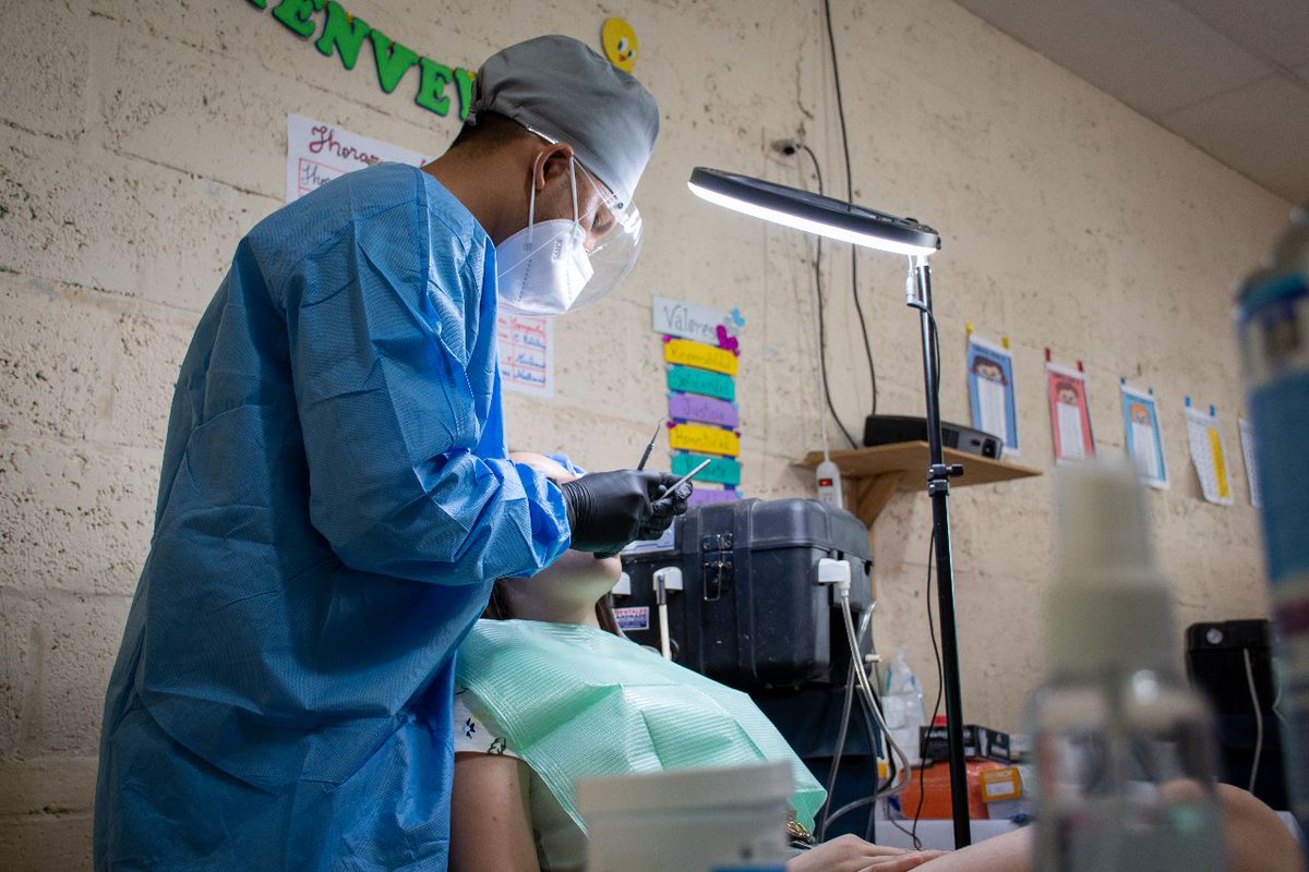 PortoviejoGAD's tweet photo. Salud especializada y gratuita para la gente. 2.000 atenciones médicas y medicinas entregadas en la quinta brigada en San Pablo. #ProgramaVida
También, 180 perros y gatos atendidos con 455 servicios de desparasitación, vitaminas y vacunas en la brigada animalista. #CrecemosJuntos https://t.co/7x3FF3ETiF