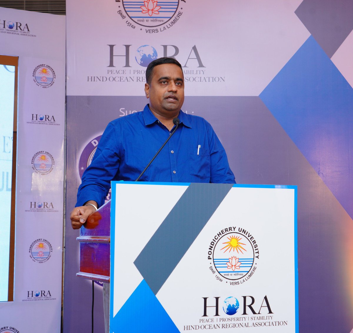 AjnotiRahul's tweet photo. Dr. @srijankishor presented a lecture on International Relations between India and South East Asia under Strategic Cooperation- Impacting Security and Stability in the Int. Conference on Reminiscence of Eternal Brotherhood 2.0.

#culturalworldofCholas @GurmeetSinghVC @PU_PondyUni https://t.co/ePOil9vQee