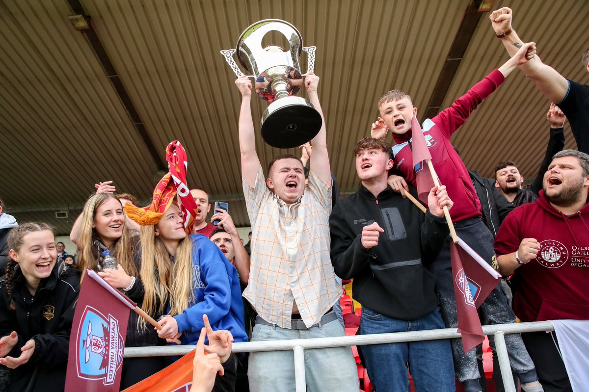 CHAMPIONS 🏆 Cliftonville 0-1 Galway United

Galway players, staff and fans celebrate a historic win 💜

#AllIslandCup | @AvenirSports